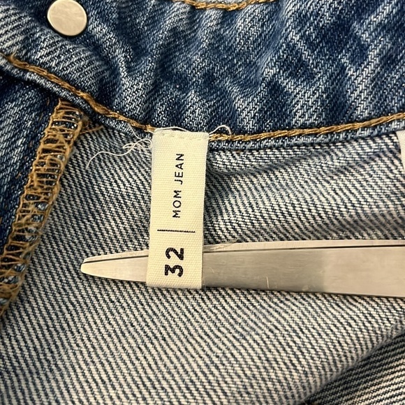 PacSun Front Seam Mom Jeans - Picture 13 of 13